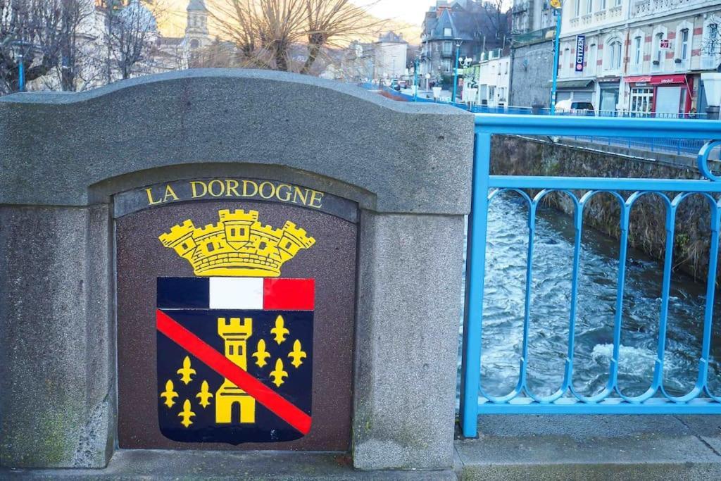 Appt Lumineux, Thermes Et Montagne La Bourboule Exterior foto